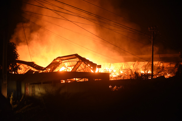 Thiệt hại nặng của 13 vụ cháy nhà xưởng năm 2020